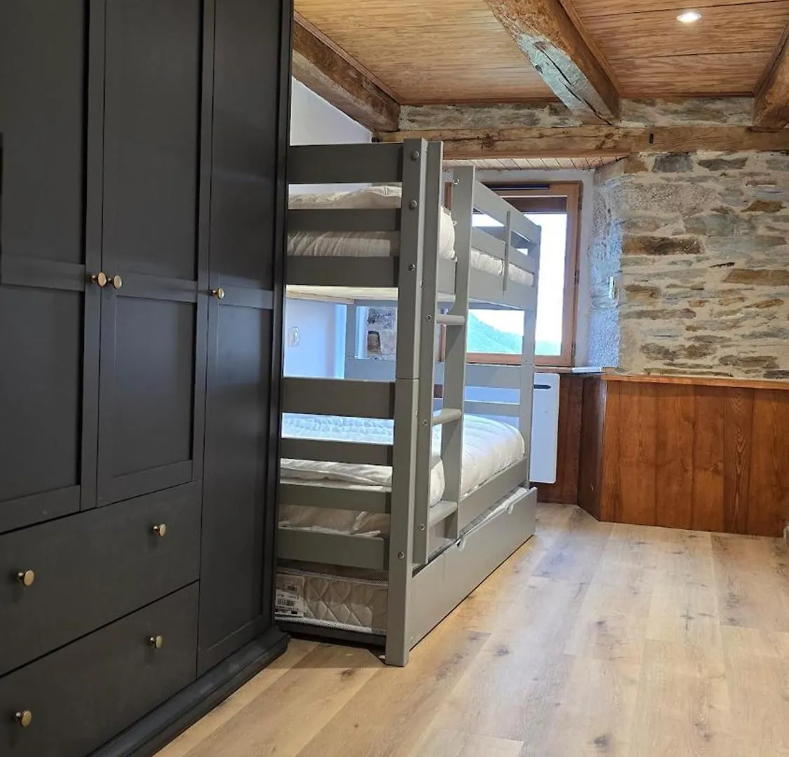 Vakantiehuis Corps De Ferme En Aubrac Avec Jacuzzi Villa Montpeyroux  Frankrijk