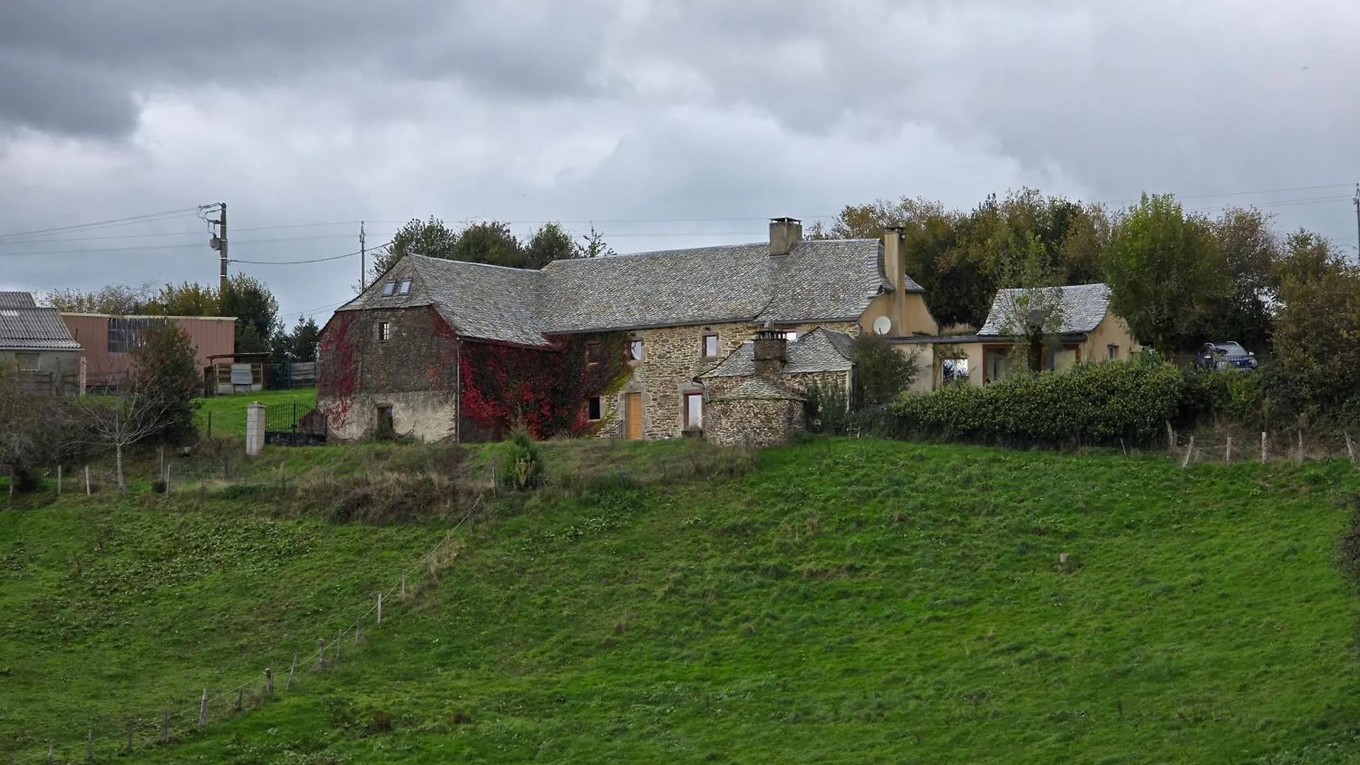 Corps De Ferme En Aubrac Avec Jacuzzi Villa Montpeyroux  Frankrijk