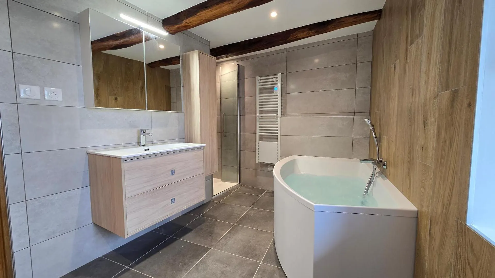 Corps De Ferme En Aubrac Avec Jacuzzi Villa Montpeyroux  Vakantiehuis