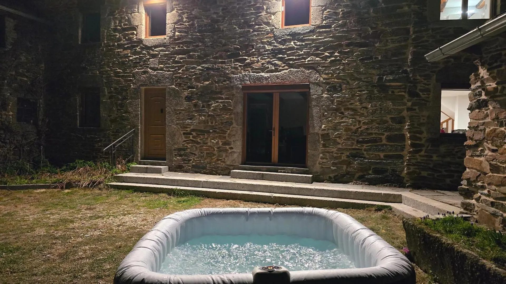 Corps De Ferme En Aubrac Avec Jacuzzi Villa Montpeyroux  0*, Montpeyroux (Aveyron)