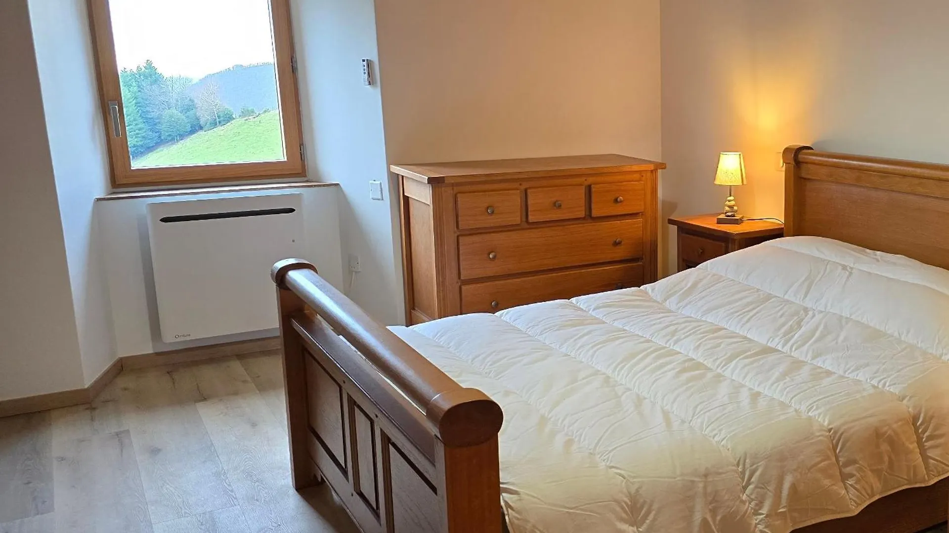 Vakantiehuis Corps De Ferme En Aubrac Avec Jacuzzi Villa Montpeyroux