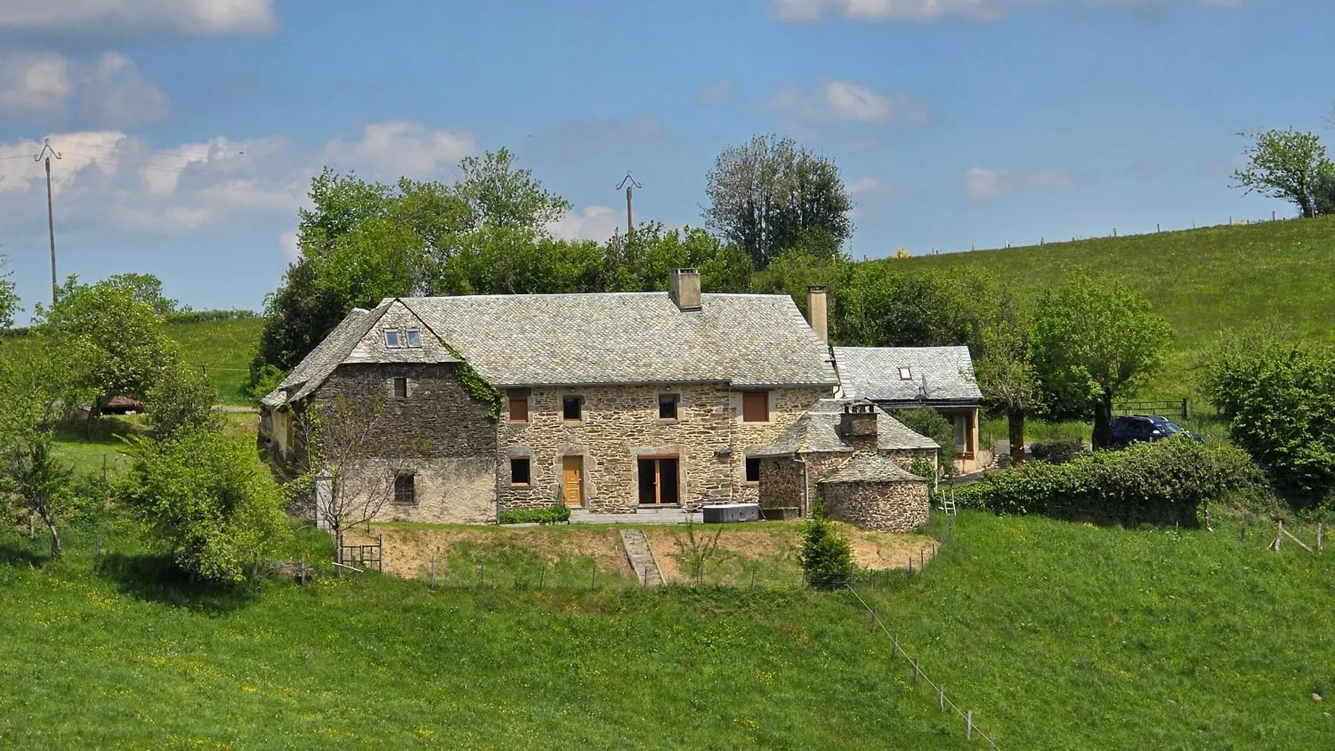 Corps De Ferme En Aubrac Avec Jacuzzi Villa Montpeyroux  0*, Montpeyroux (Aveyron)